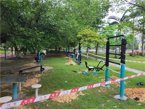 玉峰健身路径器材