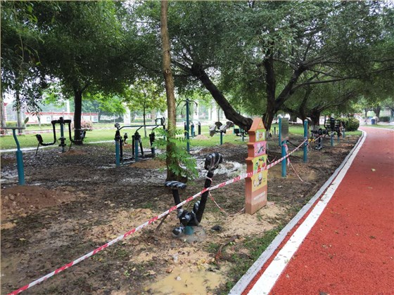 玉峰健身路径器材