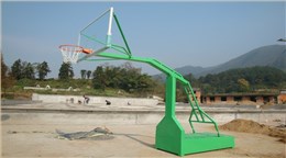 玉峰移动式篮球架备受欢迎的原因